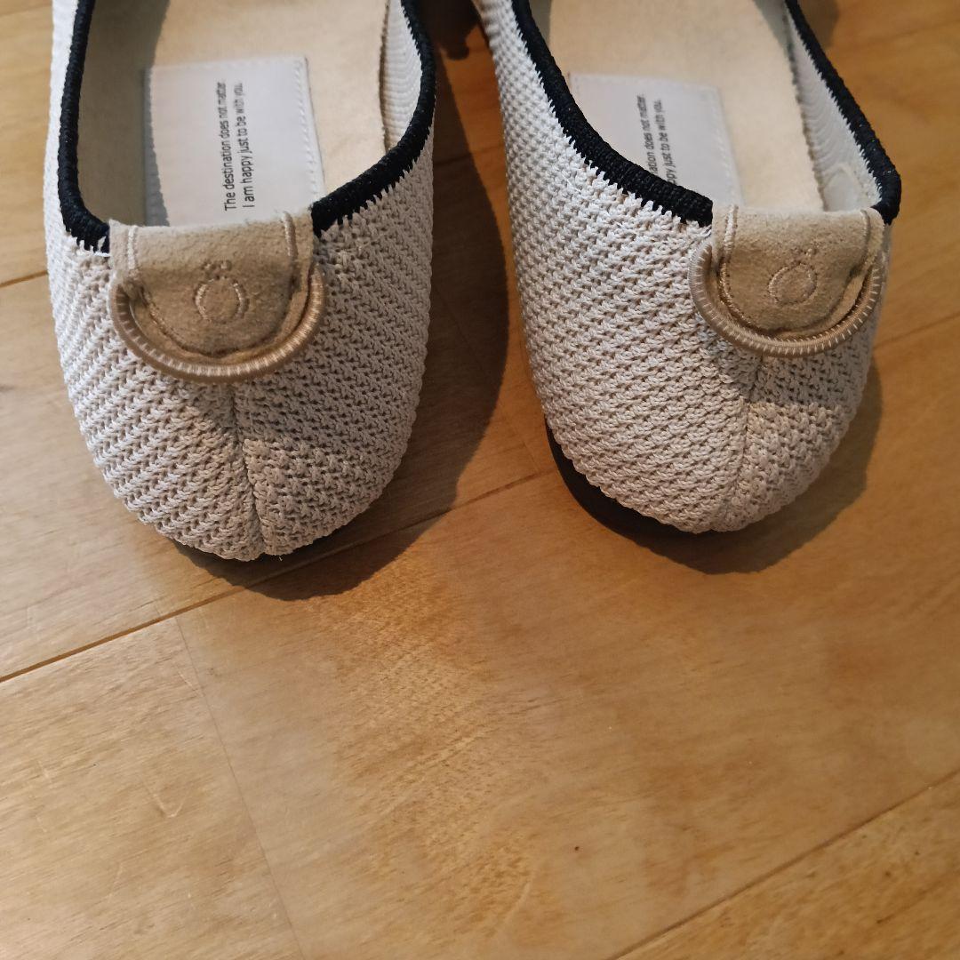 Offen フリルパンプス　ベージュ　黒　39 フラットシューズ