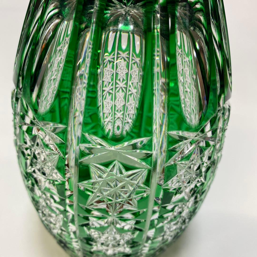Ajka アイカ　クリスタル　切子　花瓶　フラワーベース　1点　グリーン　緑