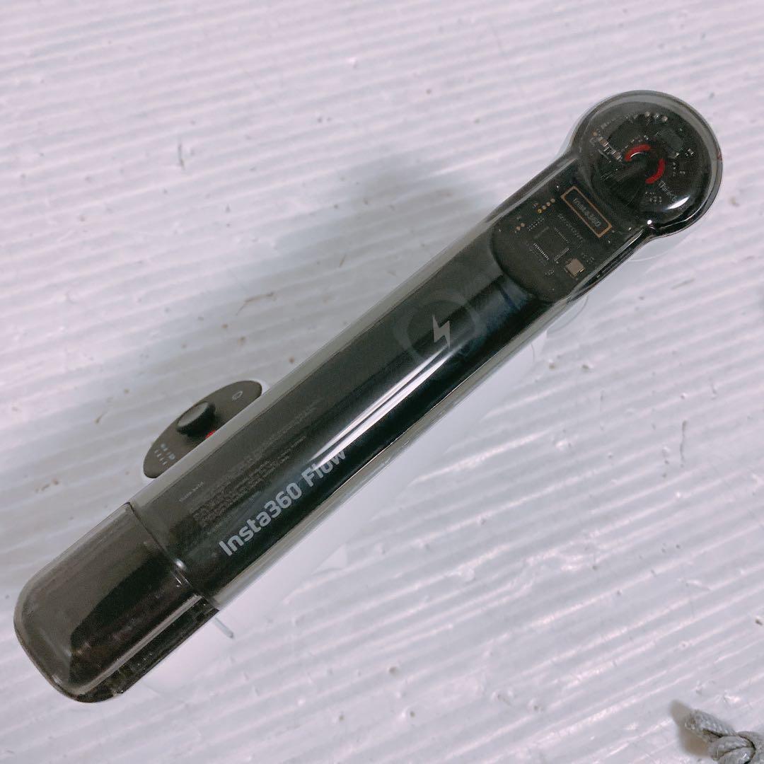 Insta360 Flow AI スマホスタビライザー Flow01