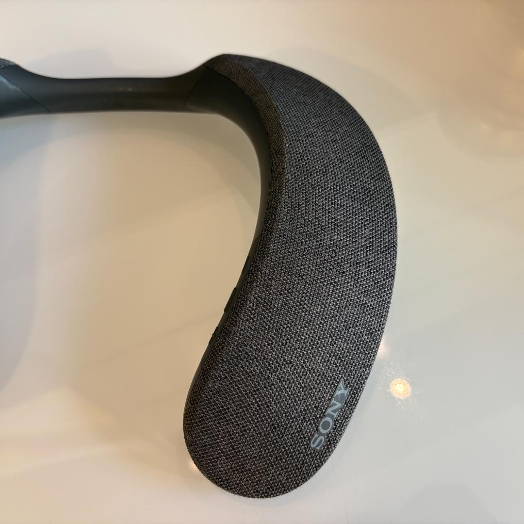 【メーカー新品交換品】 SONY ネックバンドスピーカー SRS-NS7　美品