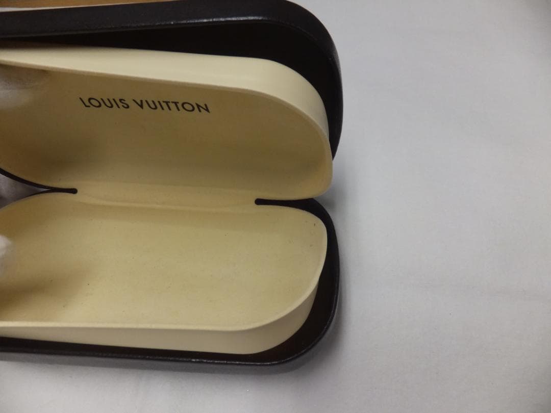 ルイヴィトン　フロール カレ サングラス ライトベージュ スモーク Z0392E