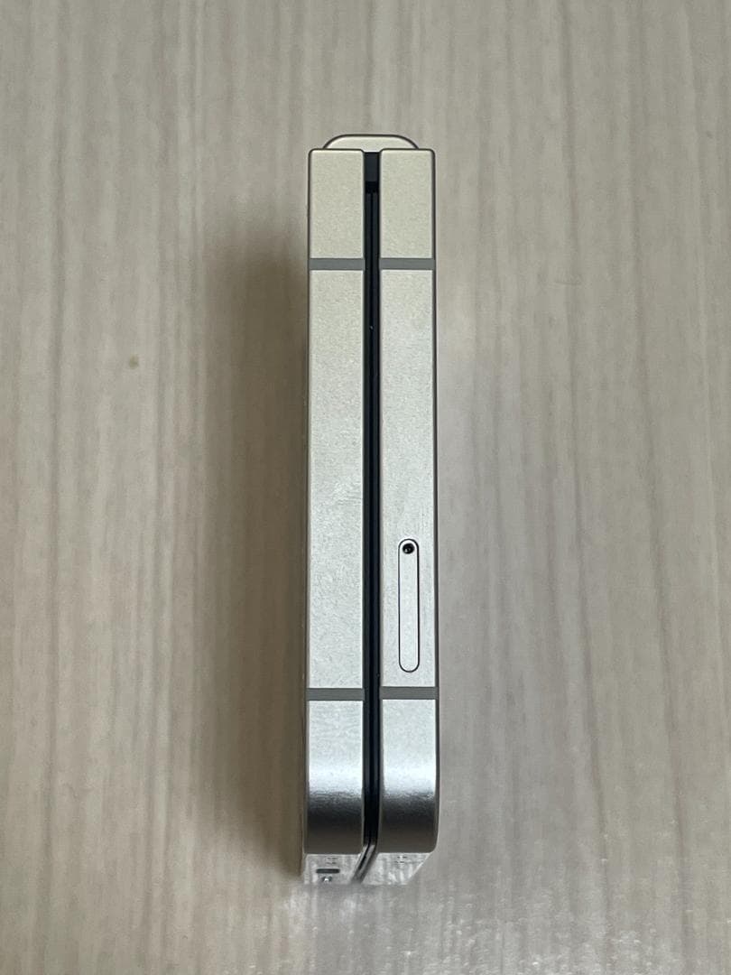 Samsung Z Flip 7 FE ほぼ未使用 Care+ 2027年まで