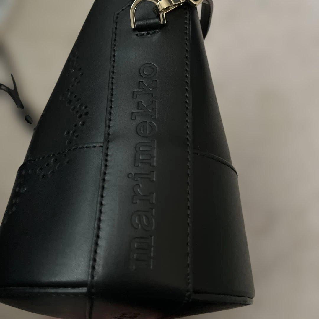 marimekko ショルダーバッグ 黒 花柄