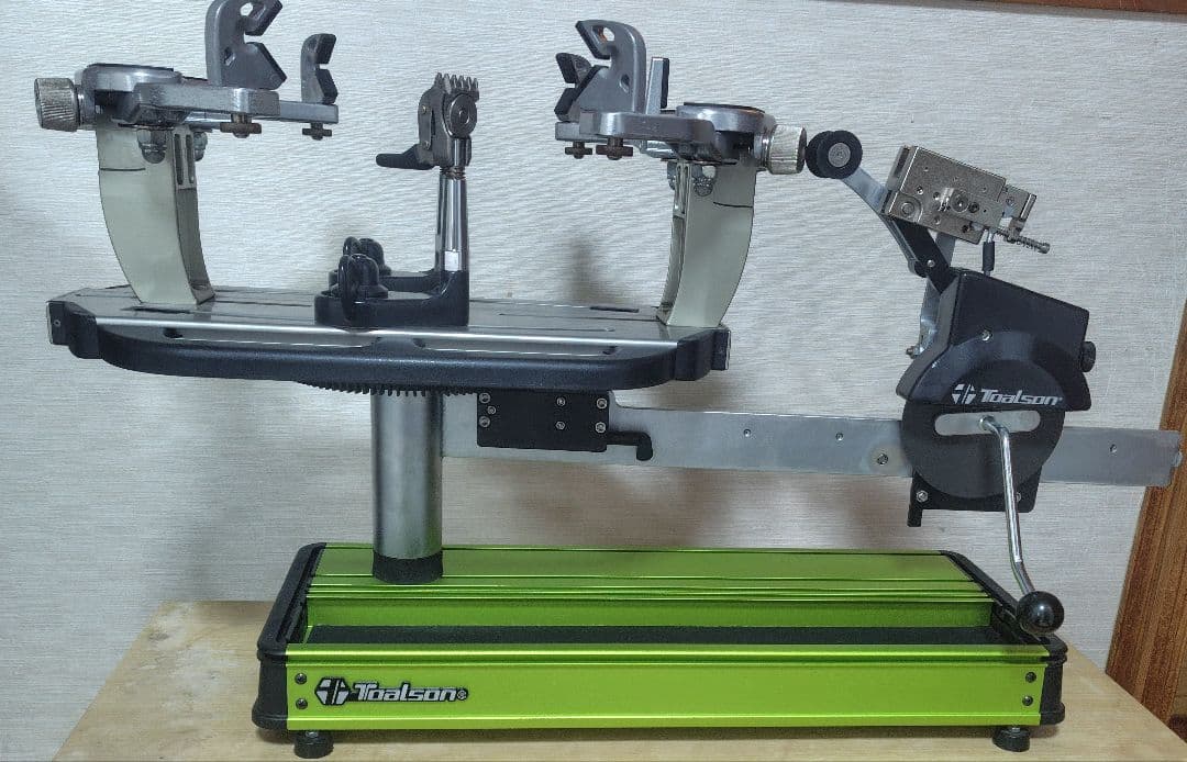 トアルソンストリングマシンテニス用　手動式　テーブルタイプ