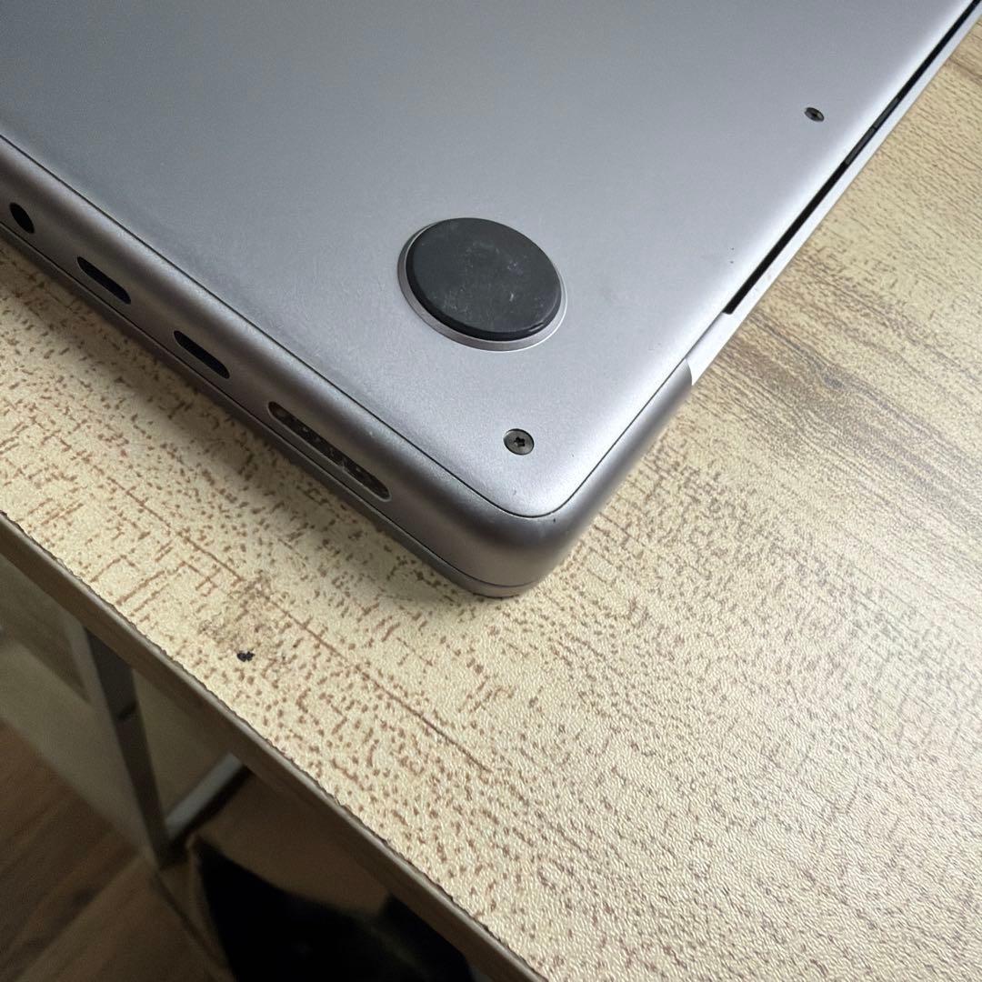 MacBook本体 Macbook pro 2021 14inch M1 Pro 16GB 512G