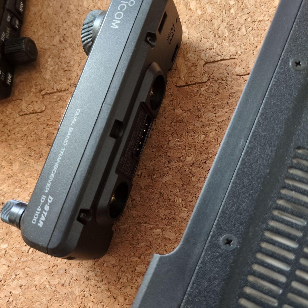 ICOM D-STAR ID-4100 デュアルバンドトランシーバー