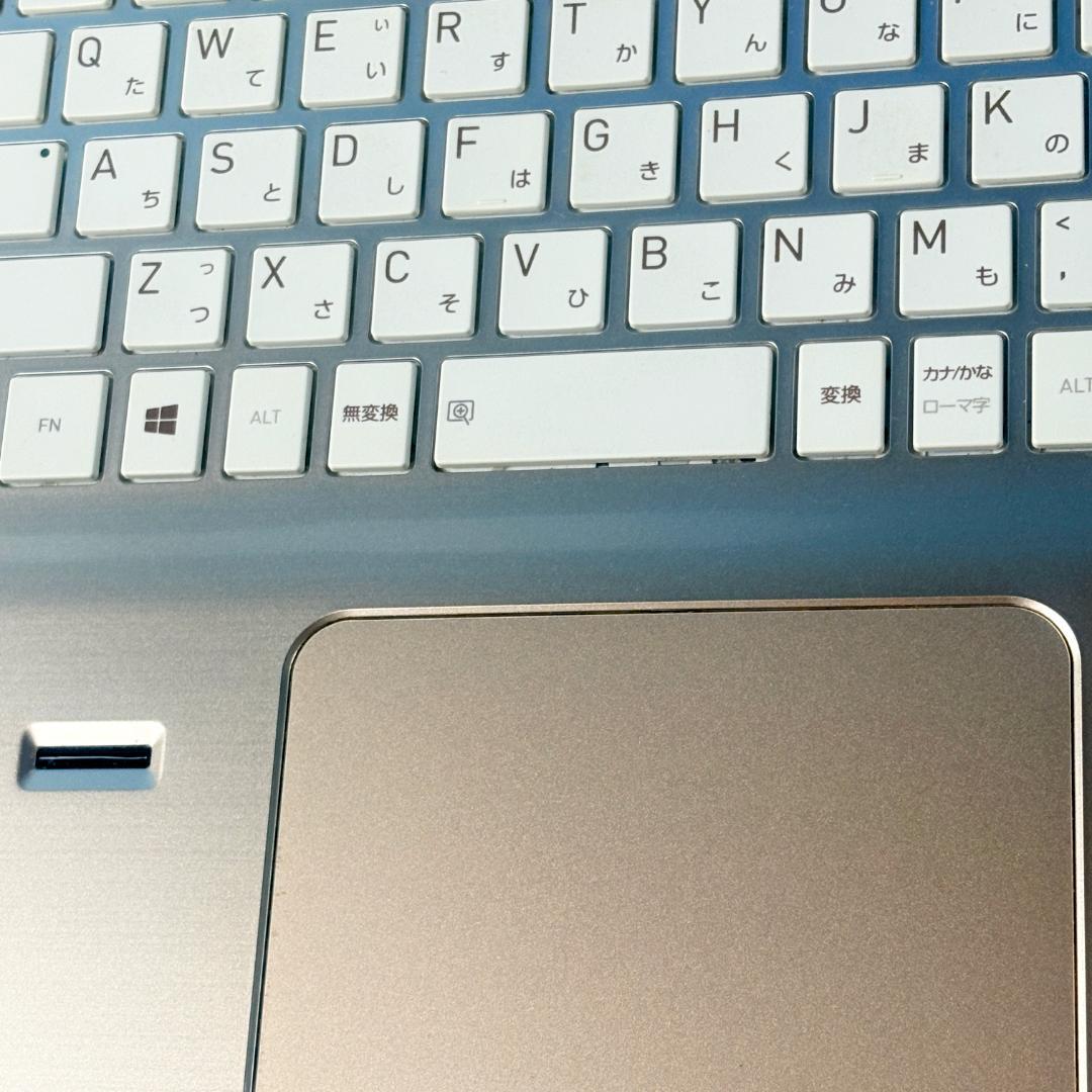 Corei7・16GB・SSD・ブルーレイ・指紋認証・ノートパソコン・Win11