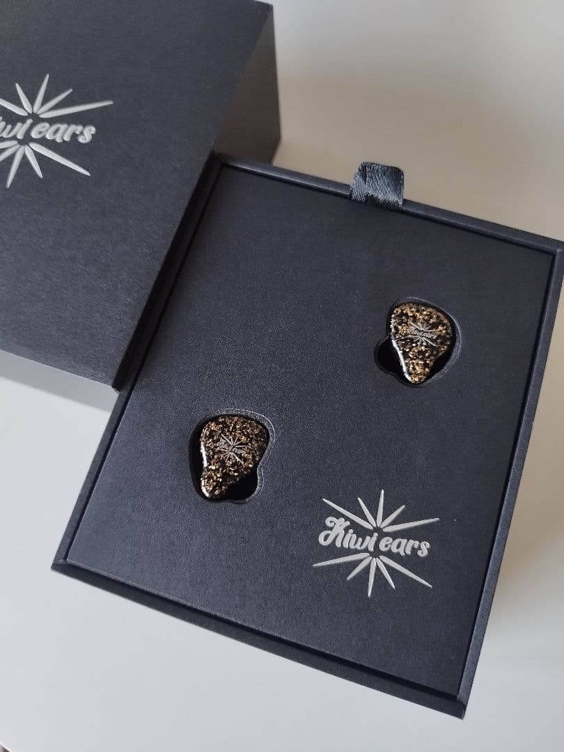 イヤホン kiwi ears astral