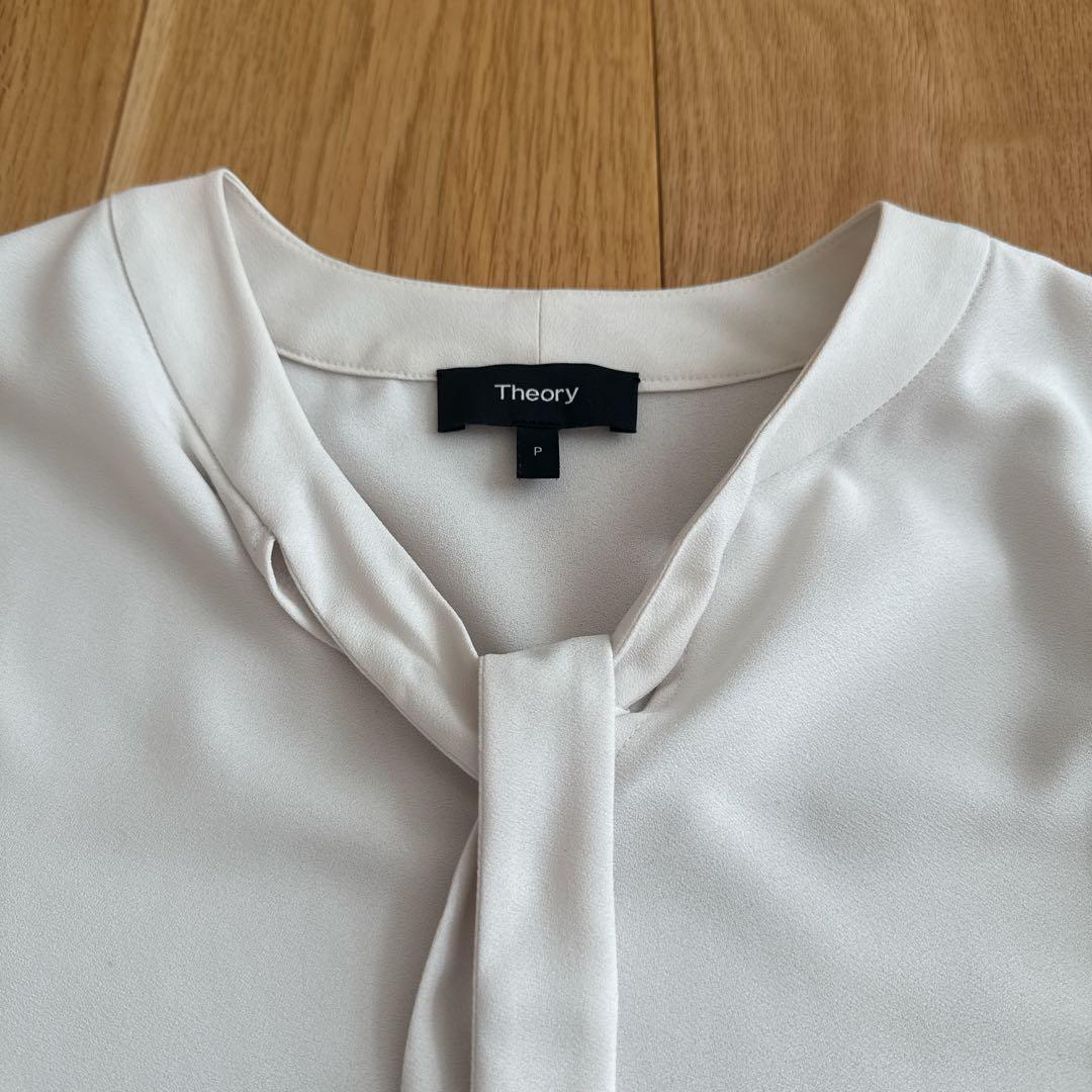 【大人気美品】Theory ボウタイブラウス　セオリー