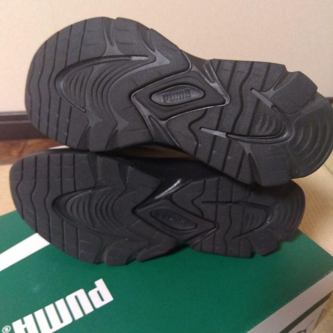 PUMA厚底ローファー