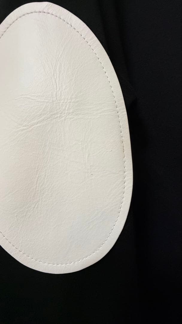 ナゴンスタンス　レイヤード黒スウェット