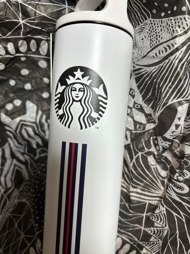 スターバックス FILA コラボ 水筒　韓国　スタバ　MIIR