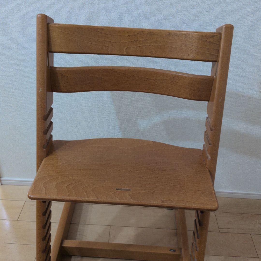 ＳＴＯＫＫＥ 値下げしました！！ 木製ハイチェア 高さ調整可能