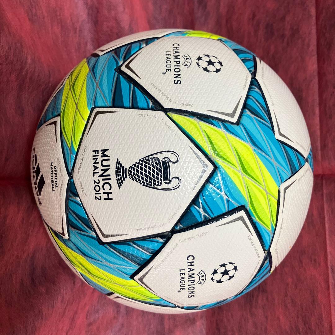 adidas チャンピオンズリーグファイナル2012 サッカーボール