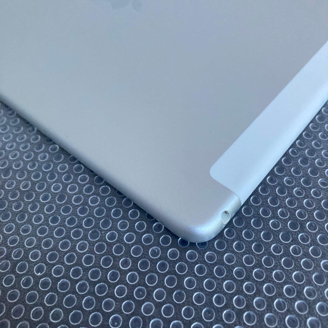 3921 極美品新品級☆電池最良好☆iPad Air2 64GB ソフトバンク☆