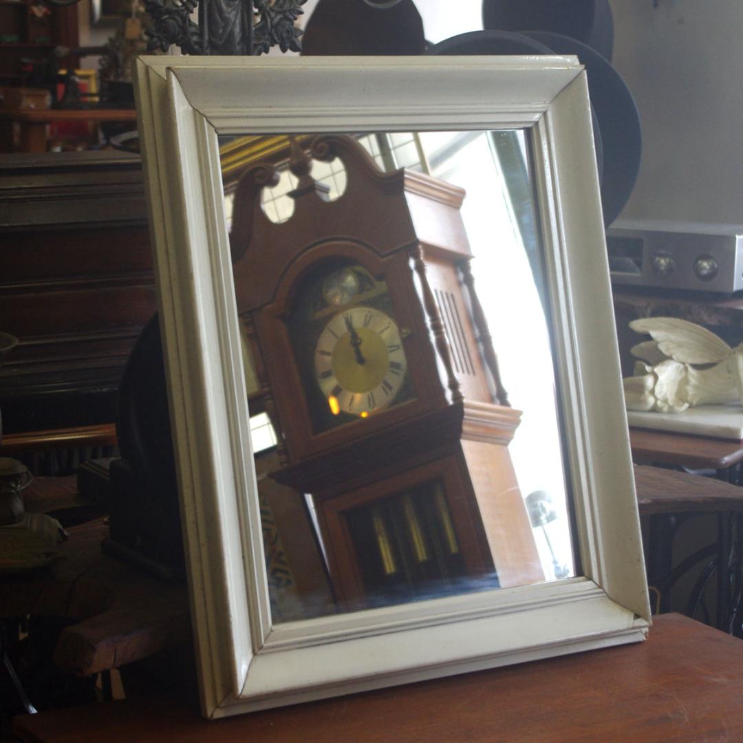 大きめアンティークミラー 壁掛け鏡 額縁 英国 ホワイト M04