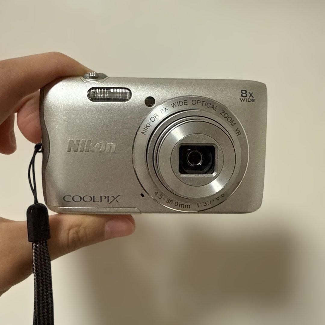 Nikon COOLPIX 8倍光学ズーム コンパクトカメラ