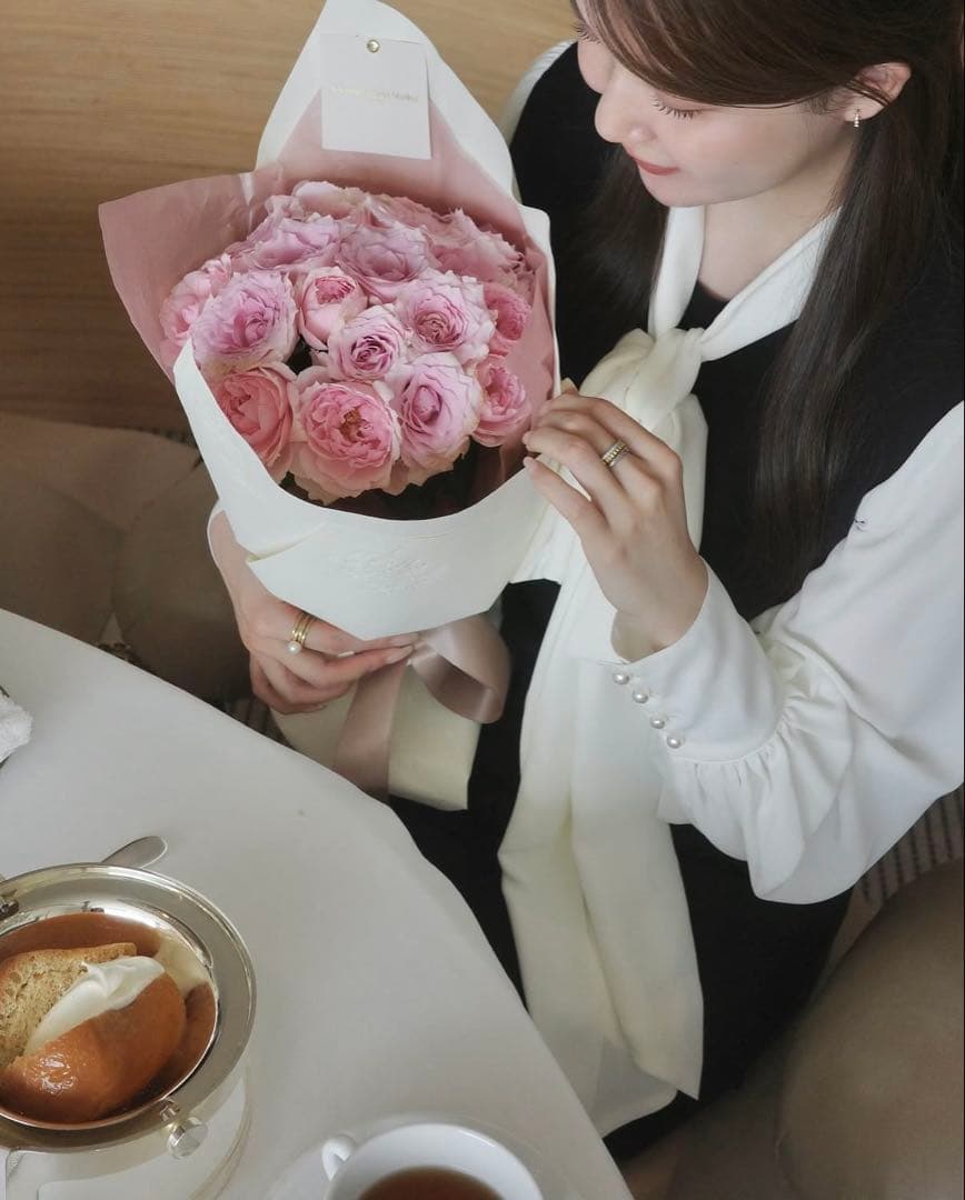 poláura リボンドッキングワンピース