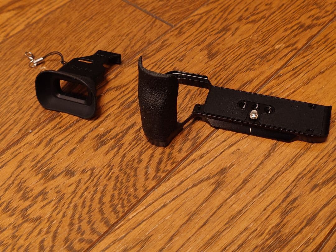 α7cⅱ 本体一式＋Smallrig 　今だけ純正未使用バッテリーと充電器付き