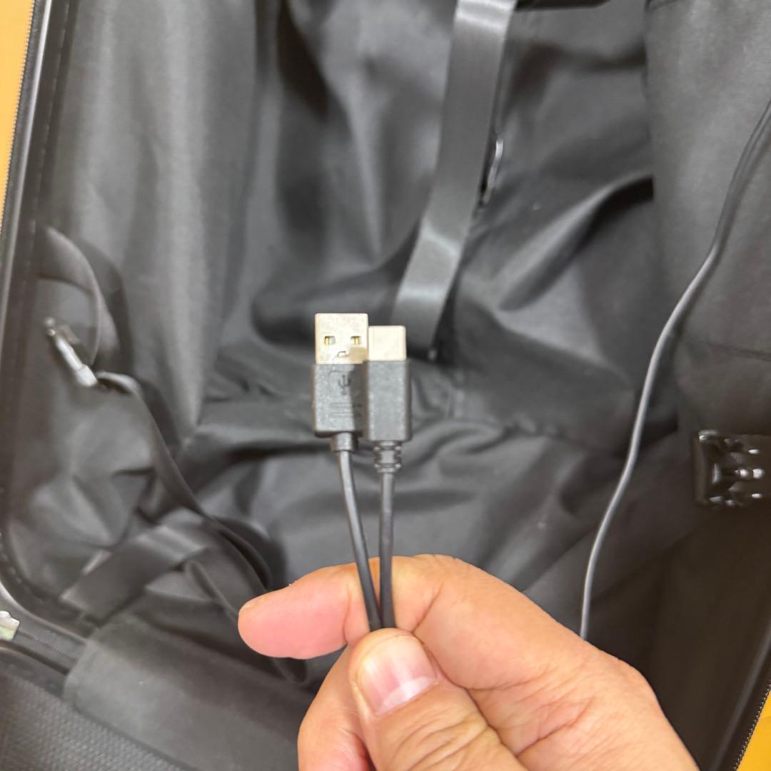 キッズキャリーケース　乗れる　スーツケース　キッズトラベルNEO 子供