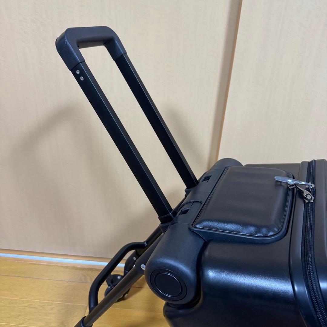 キッズキャリーケース　乗れる　スーツケース　キッズトラベルNEO 子供