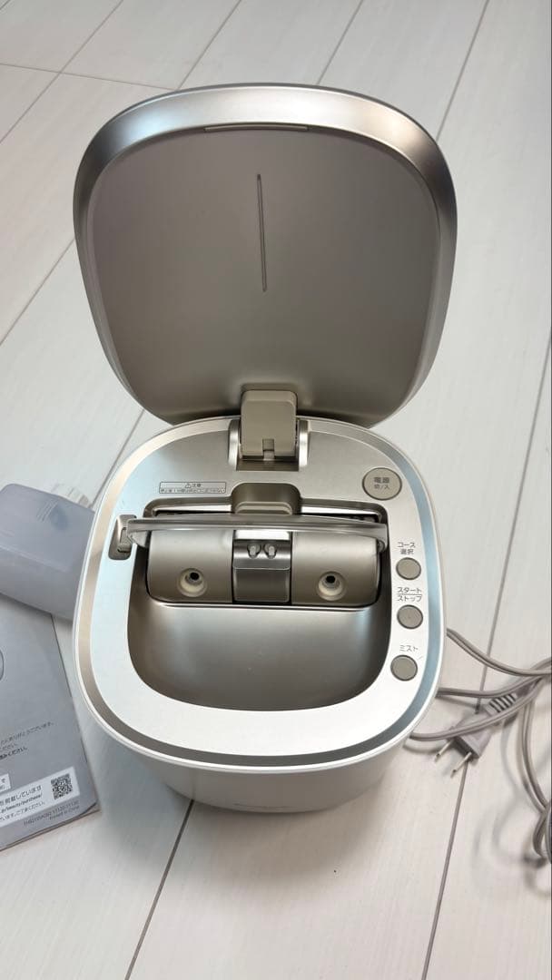 Panasonic フェイススチーマー ホワイト・シルバー