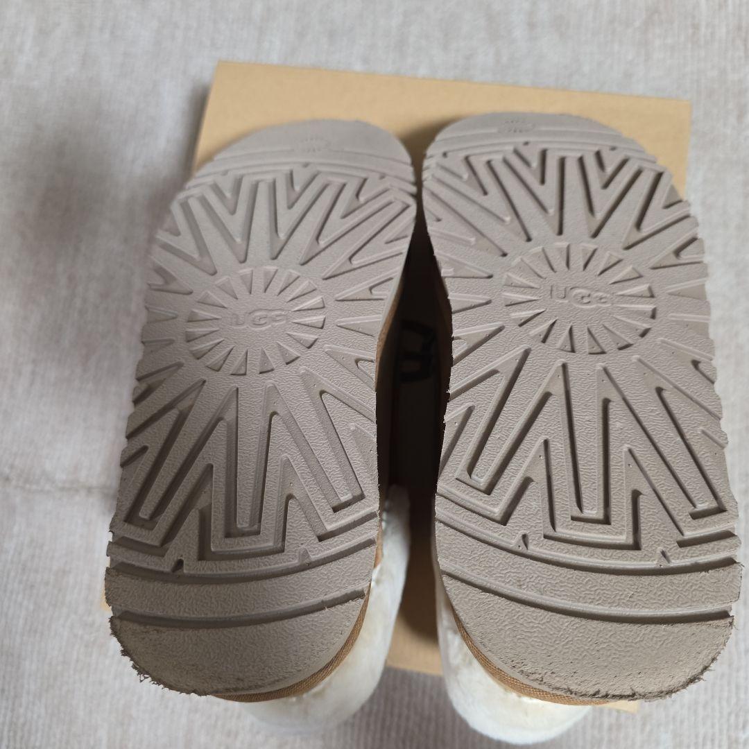 靴 UGG FUNKETTE BOOT