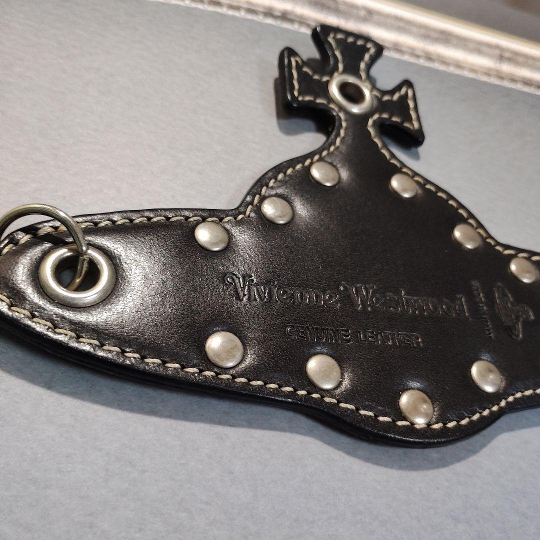 ☆希少☆Vivienne Westwood　スタッズ付き本革超ビッグキーホルダー
