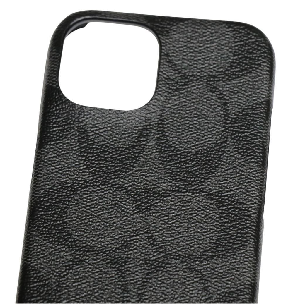 【コーチ】シグネチャー PVC iPhone15 ケース チャコールグレー