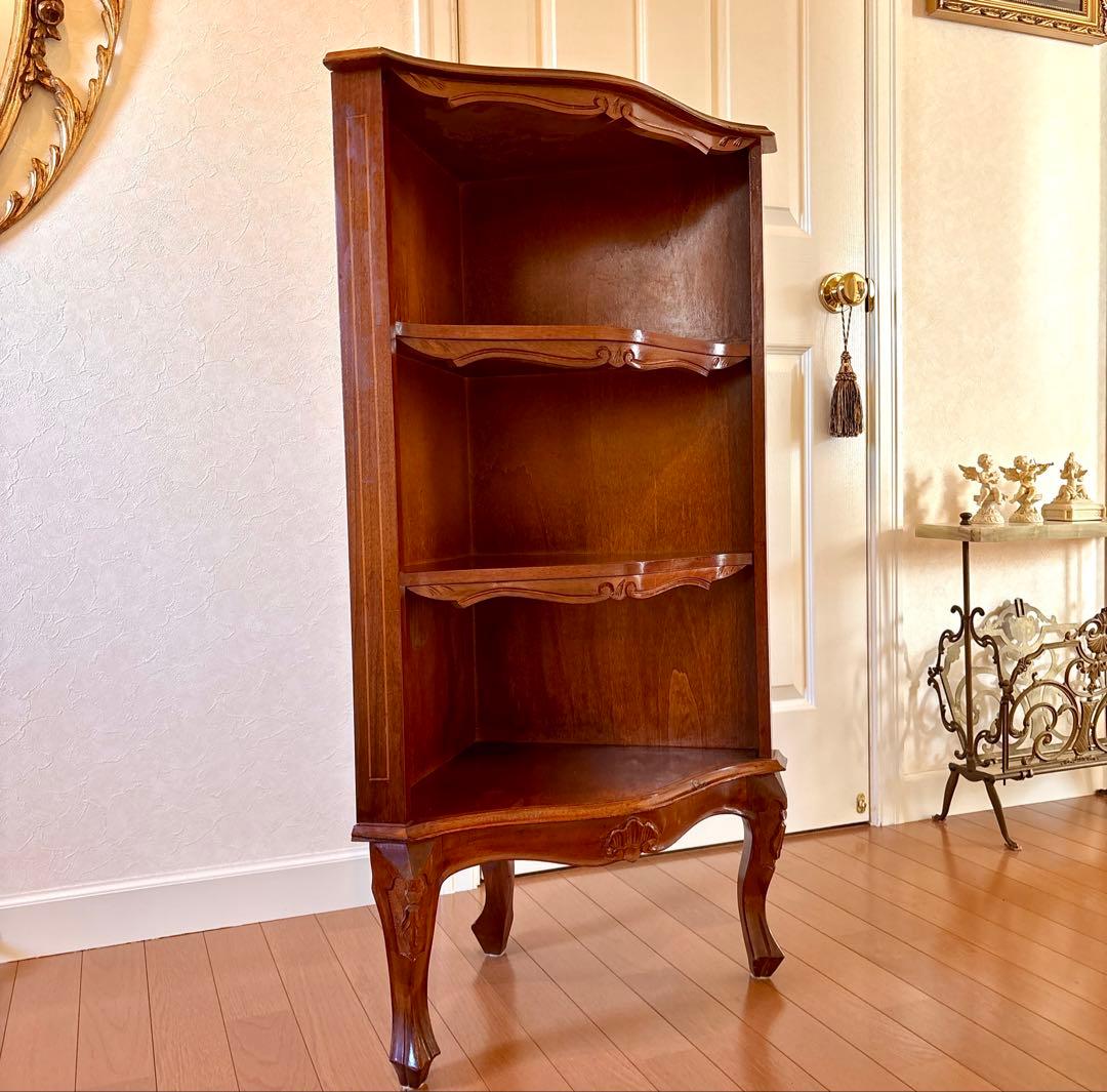 カモミール様 ご購入☆イタリア アンティーク 猫足 3段 飾り棚(レース付き)