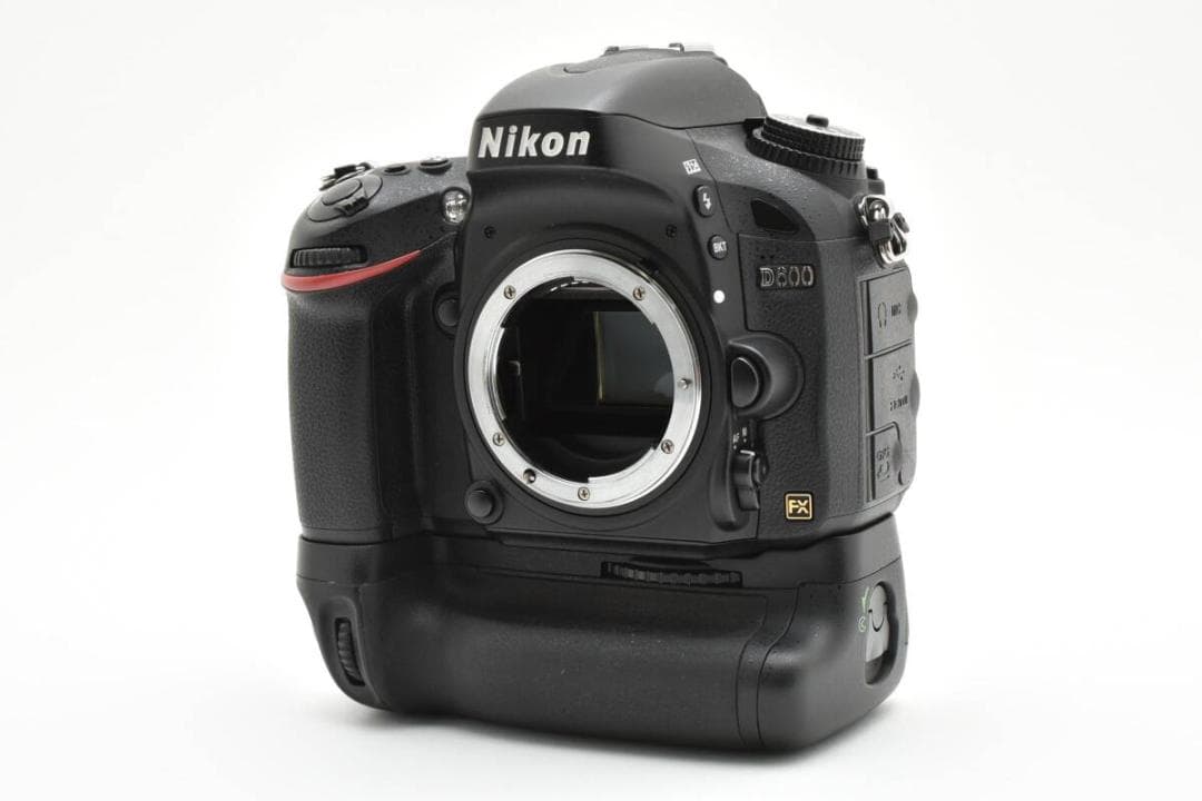 ■ 美品 ■ ニコン　Nikon D600 ボディ + MB-D14