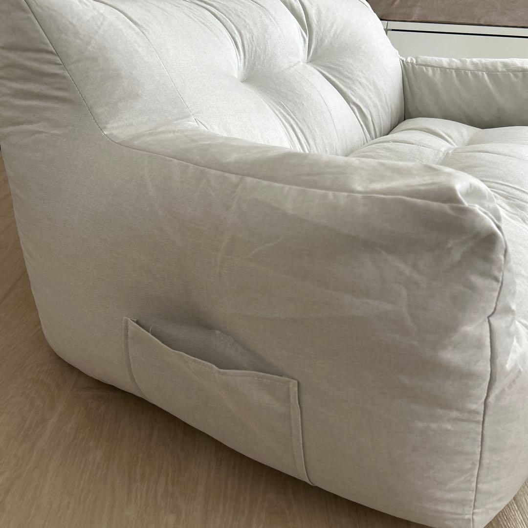 【nknh Y】ホワイト2人掛けビーズソファ