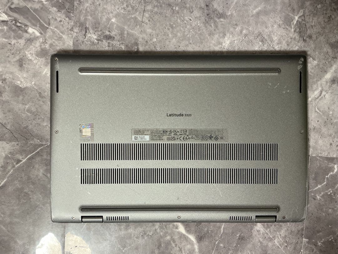 DELL LATITUDE corei5 第11世代 メモリ16GB 新品SSD