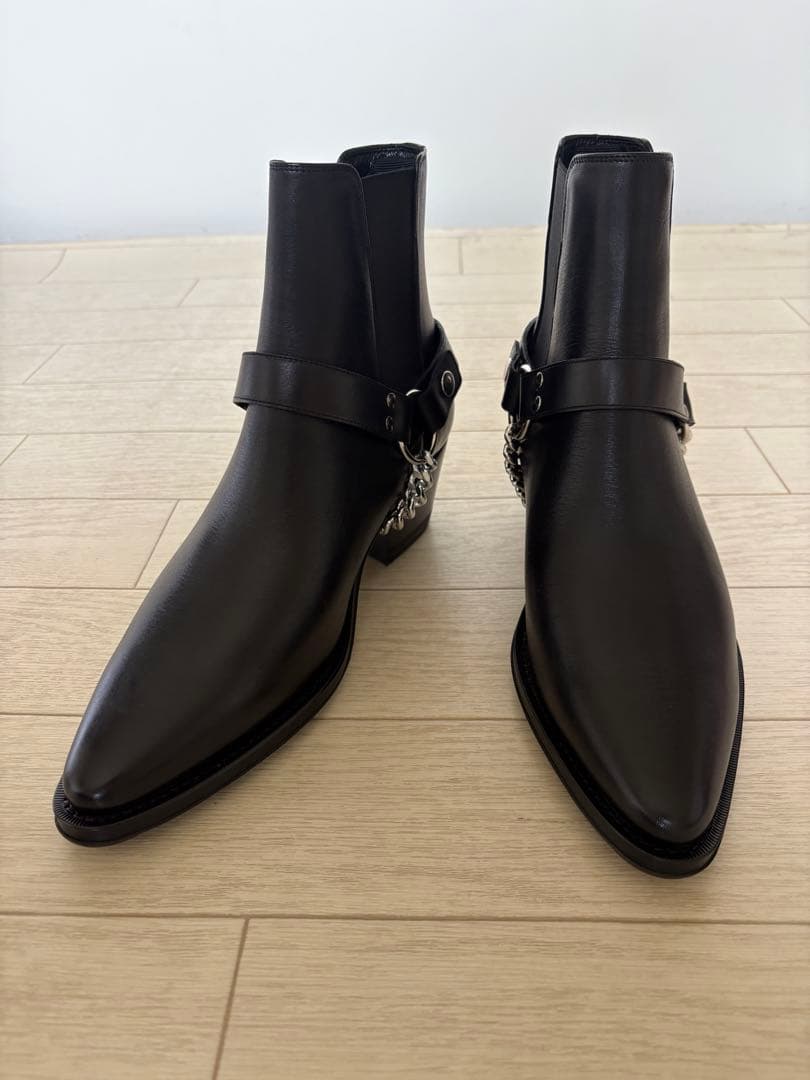 セリーヌ　カマルグバイカーチェルシーブーツ