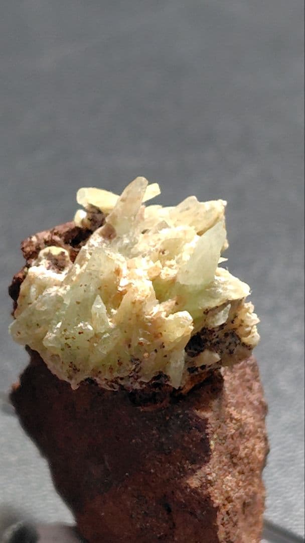 フォスフォフィライト　ボリビア産　1176