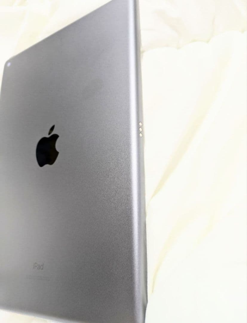 Apple iPad (第７世代) Wi-Fi 32GB MW742X/A