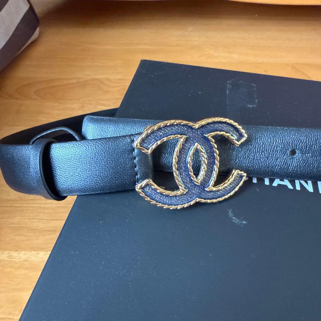 CHANEL 黒レザーベルト CCロゴ
