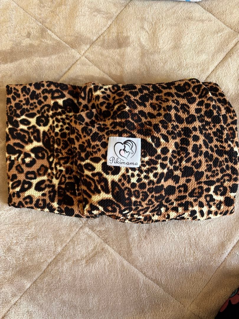 Pikimama ヒョウ柄 抱っこ紐　スリリング　Mサイズ