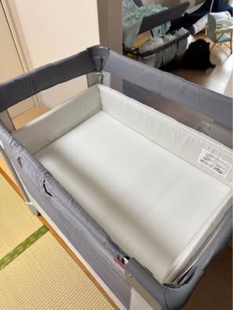 【美品】アップリカ ココネルエアー ベビーベッド