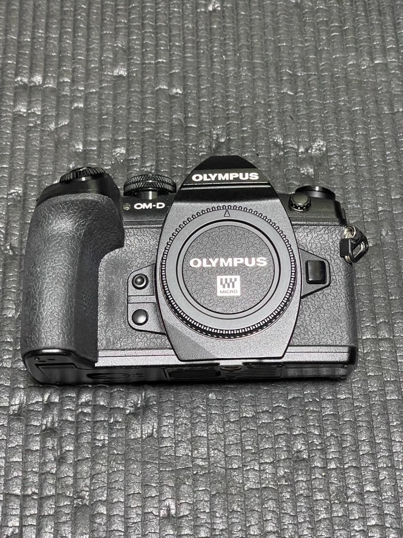 OLYMPUS OM-D E-M1 Mark II ブラック おまけ付