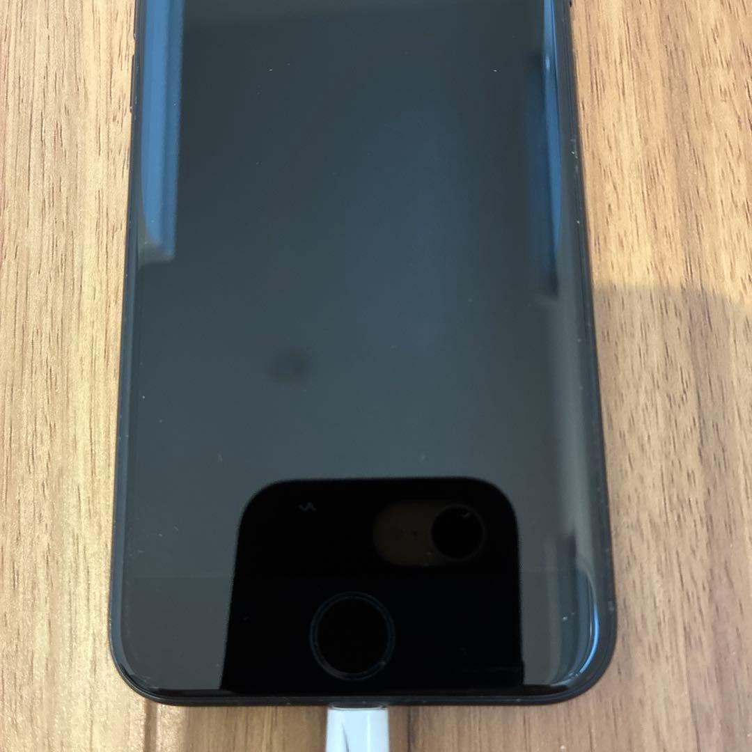 【お値下げOK】iPhoneSE 第二世代　64GB UQ mobile