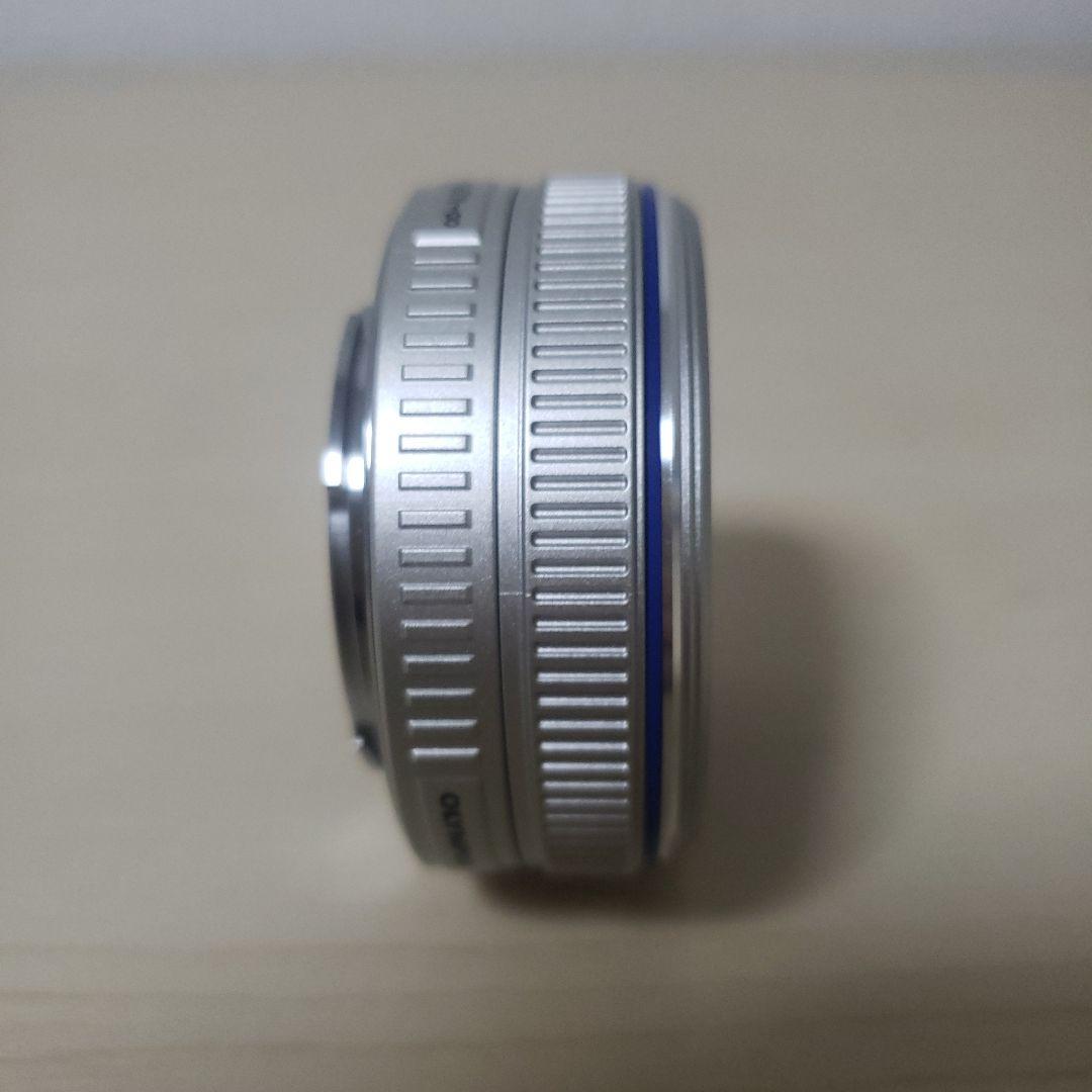 オリンパス M.ZUIKO 17mm F2.8 パンケーキレンズ