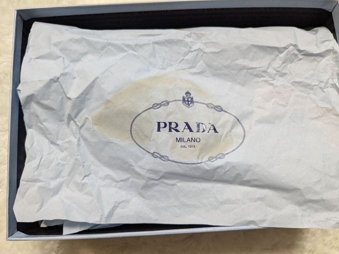 PRADA ベージュ ポインテッドトゥミュール