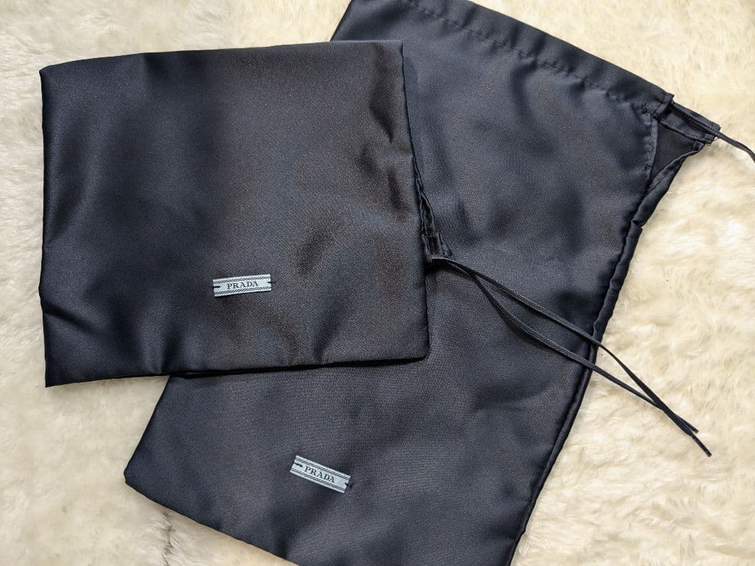 PRADA ベージュ ポインテッドトゥミュール