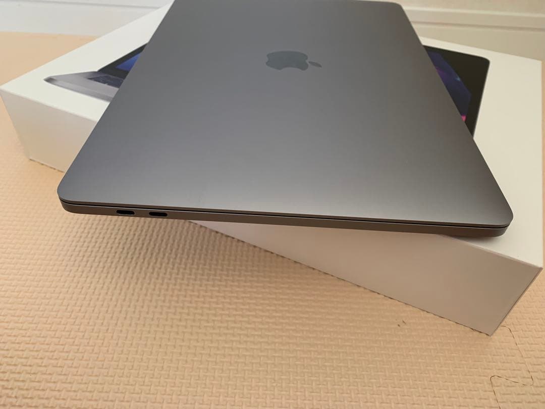 MacBook Pro(M1,2020) メモリ16GB/ストレージ1TB