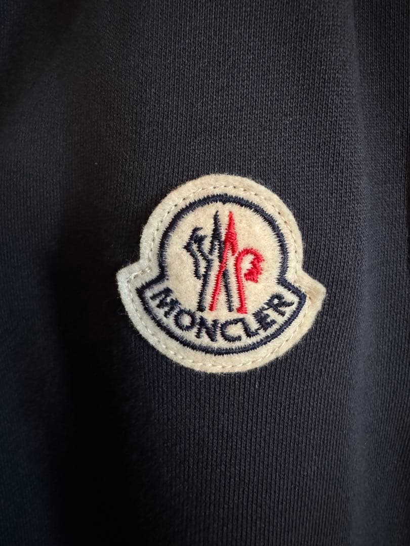 確実正規品！モンクレール　ベスト