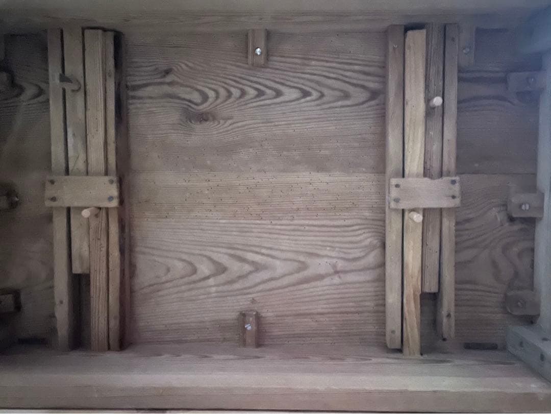 バタフライテーブル