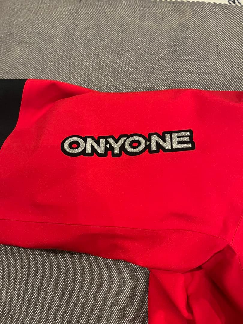 ONYONE オンヨネ スキーウェア 上下セット