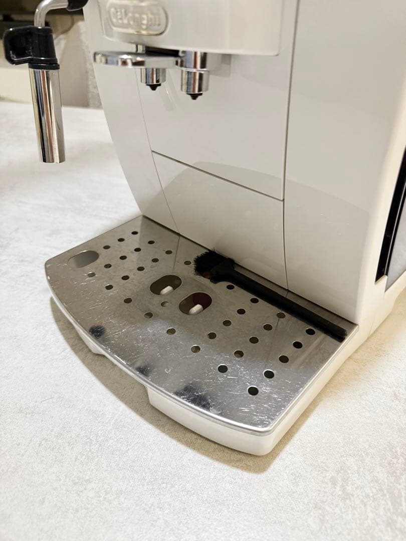 drmam　デロンギ マグニフィカS ECAM22112W ホワイト