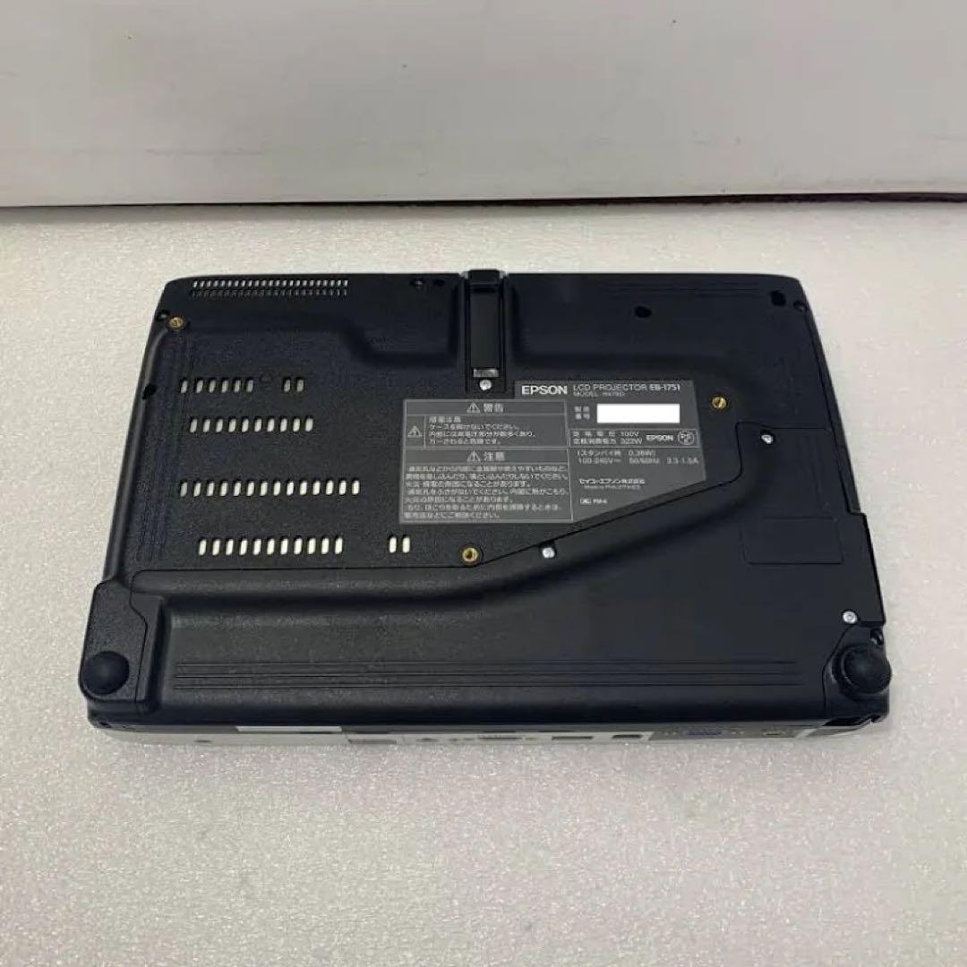 プロジェクター　本体　EPSON EB-1751